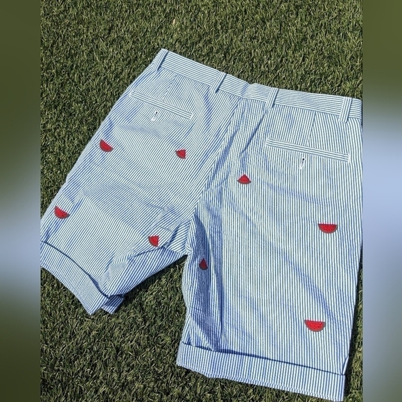 Brooks brothers Seer sucker shorts with watermelon 🍉 print! 32 waist - Picture 2 of 7